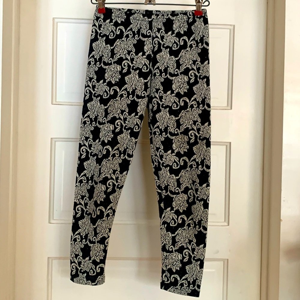 Cherokee Girls size 10/12 L jacquard sweater leggings
